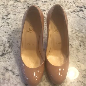 Christian Louboutin 100 patent pump